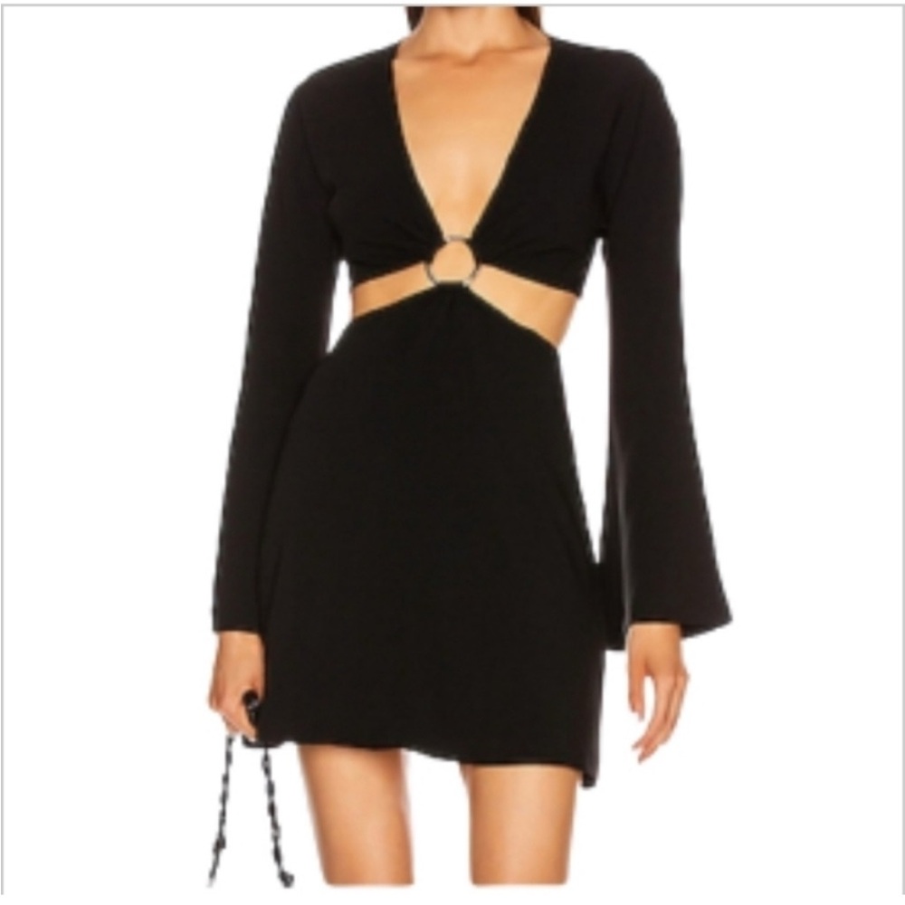 NWT CINQ A SEPT Black Deep V-neck Cutout Long Sleeve A-line Sola Cocktail Dress